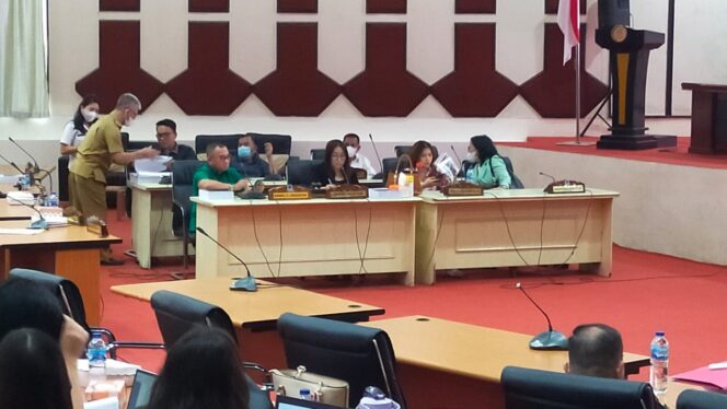 
					Pansus DPRD Manado Mulai Bahas LKPJ Walikota 2021